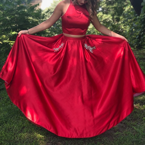 Prom Dress - Picture 3 of 6